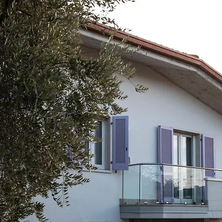 Gloria Apartment *