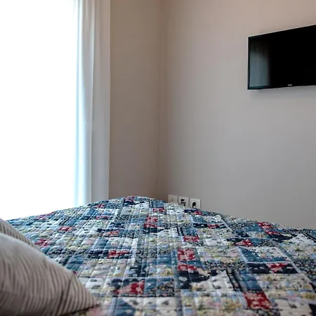 Gloria Apartment